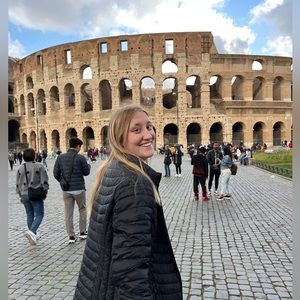 Meet your Posher, Linsey